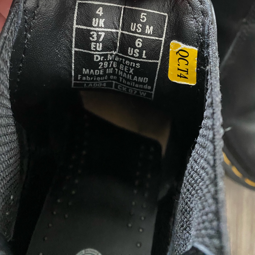 Dr. Marten Chelsea Boots - Picture 4 of 4